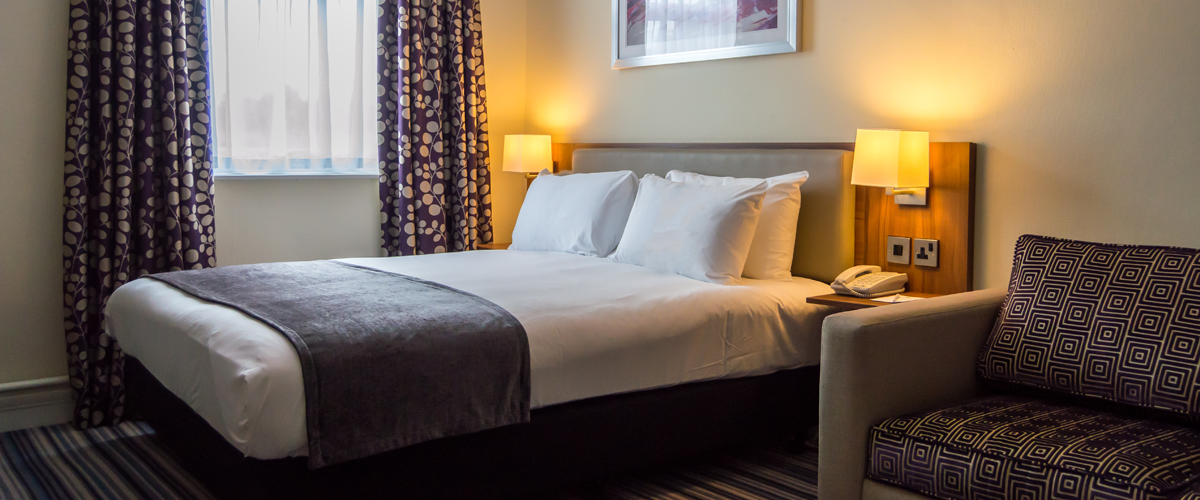 Holiday Inn Leeds Garforth bedrooms
